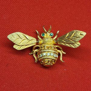 Vintage Gold Tone Bee Rhinestone Brooch Pin Fly Spring Wings Green Crystal Eyes